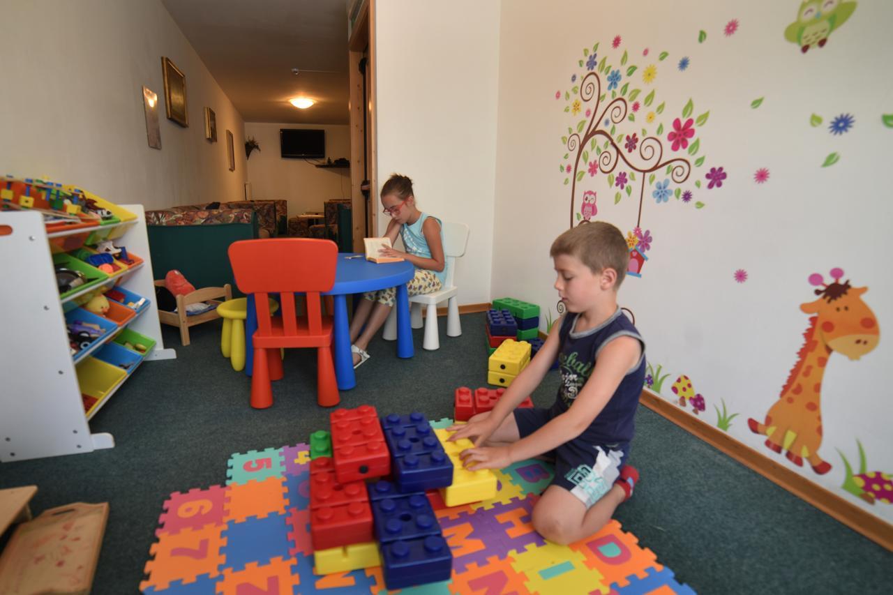 Albergo Sporting Пейо-Фонті Екстер'єр фото